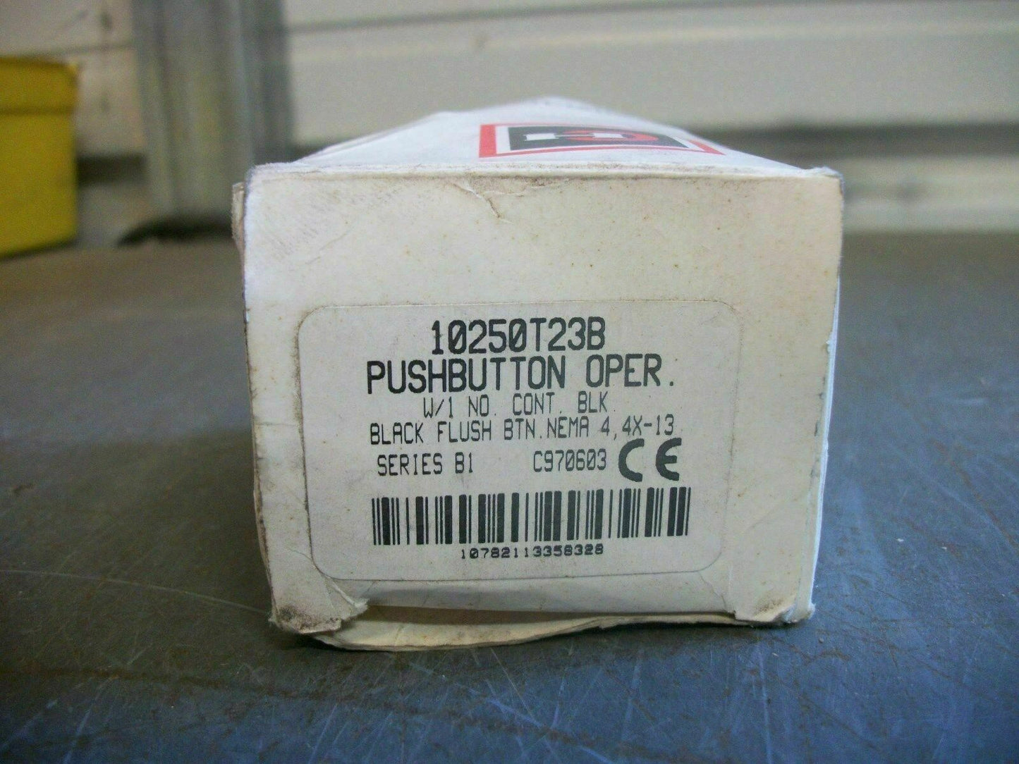 CUTLER-HAMMER BLACK FLUSH PUSHBUTTON 10250T23B *NIB*