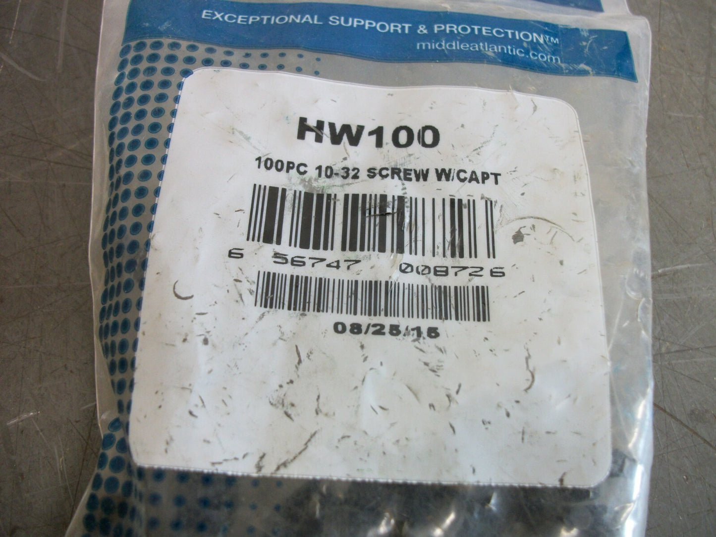 MIDDLE ATLANTIC PRODUCTS 100PC 10-32 SCREW W/CAPT HW100 NEW