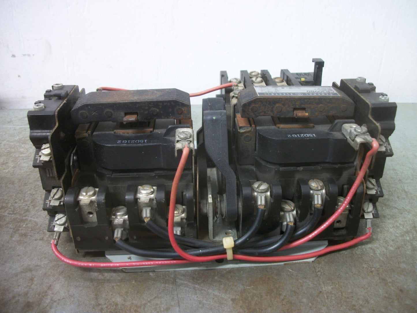 GE SIZE 0 REV MOTOR STARTER CR309B0 18AMP 115VCOIL 3PH 600V 3HP