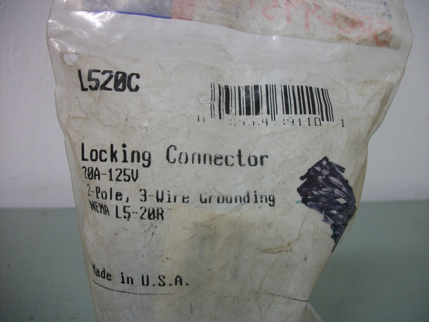 EAGLE ELECTRIC LOCKING CONNECTOR L520C 20AMP 125VOLT 2POLE 3W GRND NEW