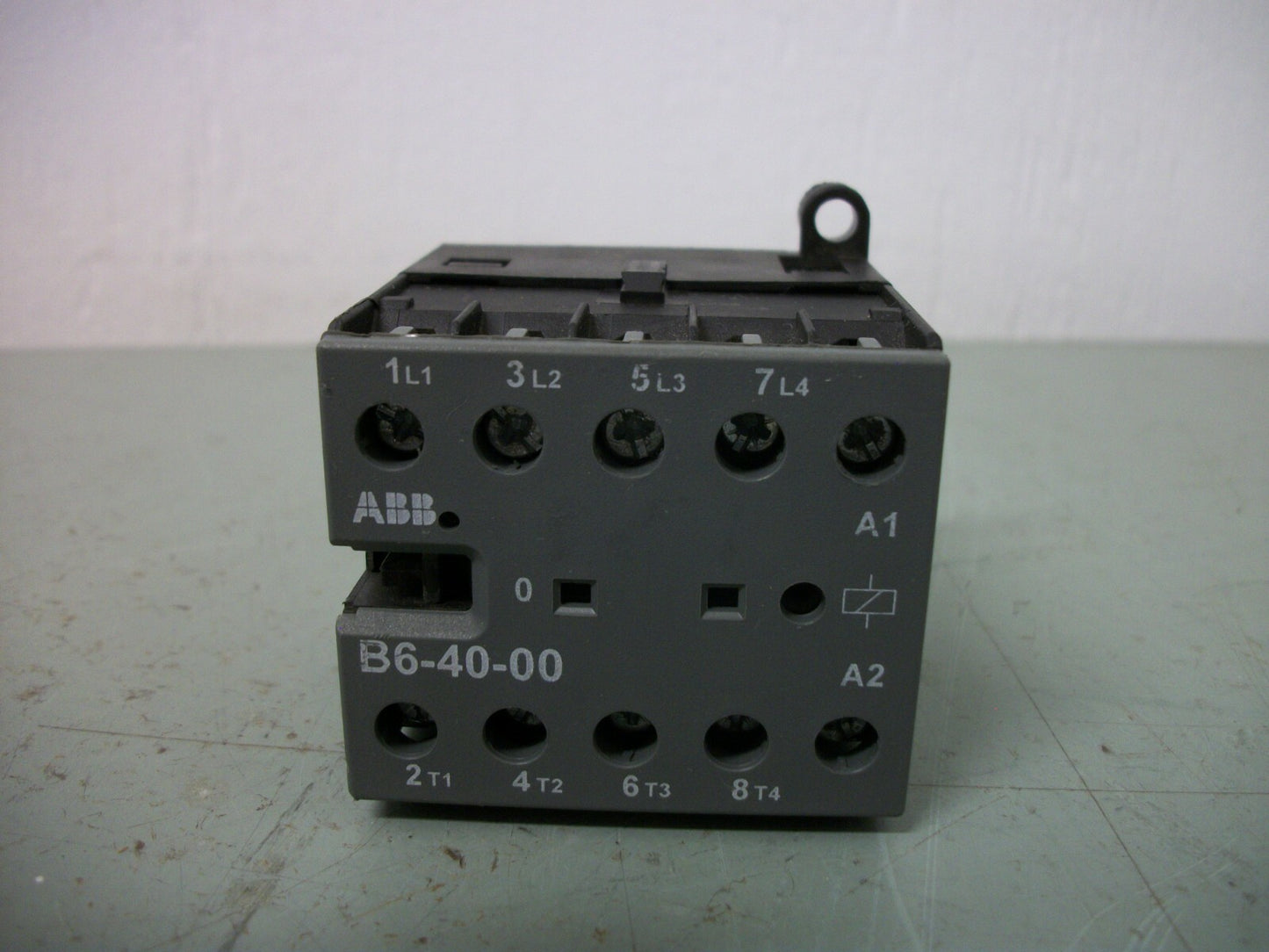 ABB MINI CONTACTOR B6-40-00 24VCOIL 12AMP 3PH 600V 1HP