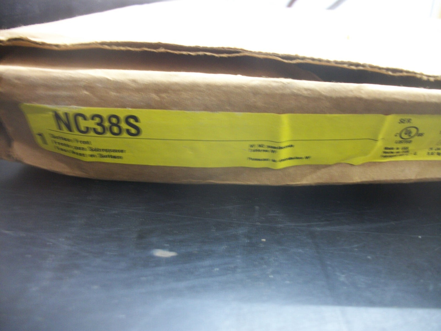 SQUARE D NQ NF LOAD CENTER PANELBOARD SURFACE FRONT NC38S NIB