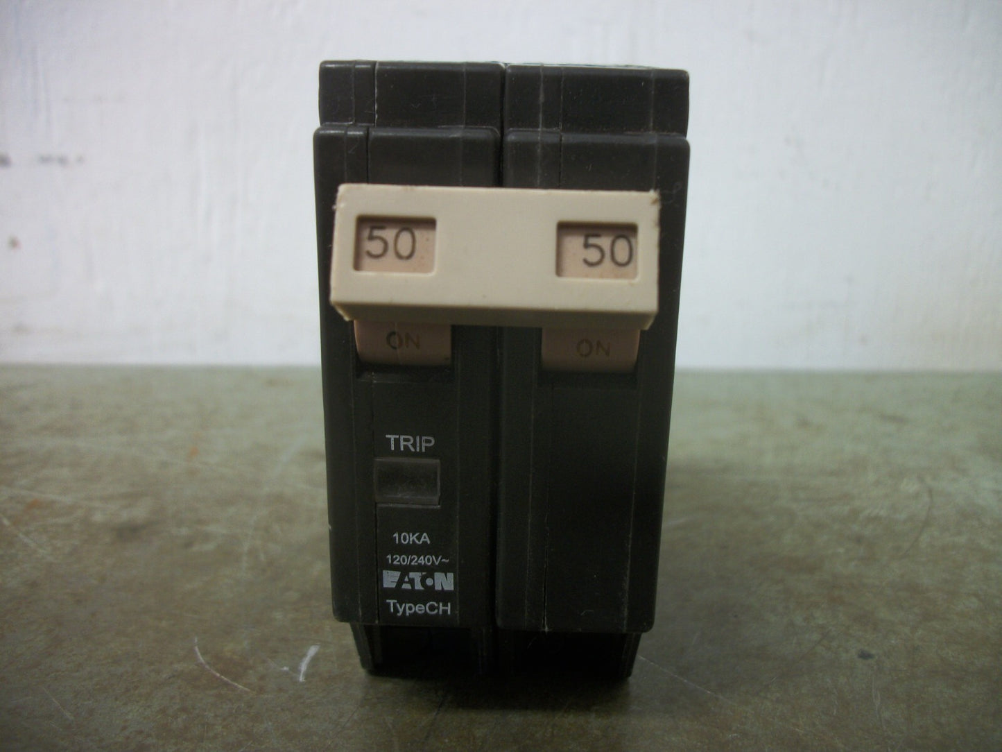 CUTLER-HAMMER EATON CH CIRCUIT BREAKER CH250 50AMP 240VOLT 2POLE