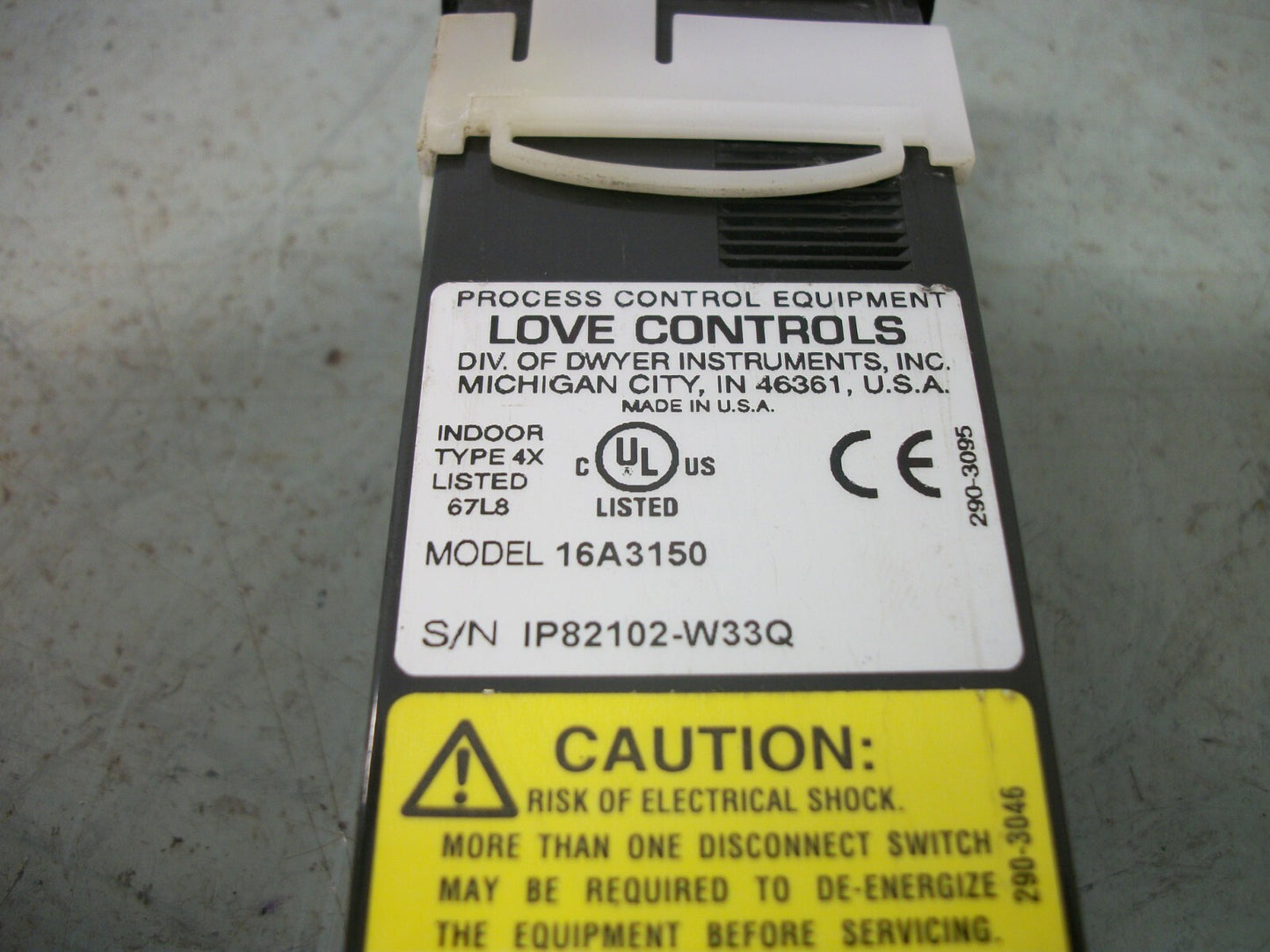DWYER PROCESS CONTROL TEMPERATURE CONTROLLER 16A3150