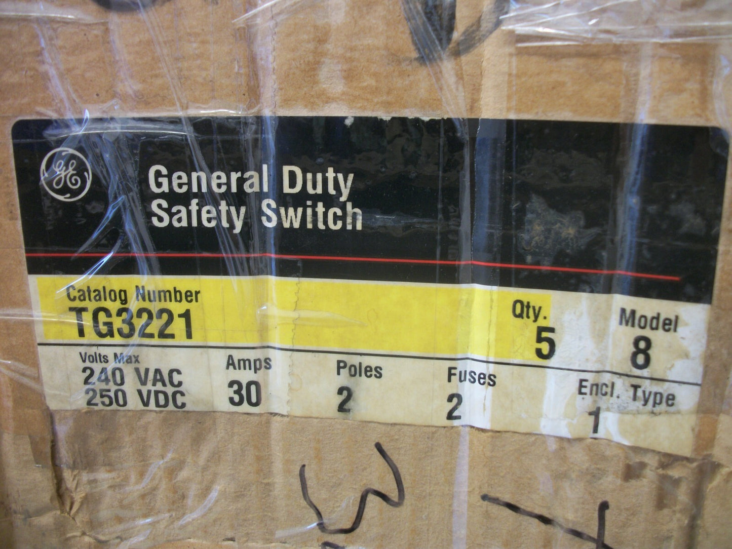 GE DISCONNECT TYPE 1 TG3221 30AMP 240VOLT 2POLE FUSIBLE NOB