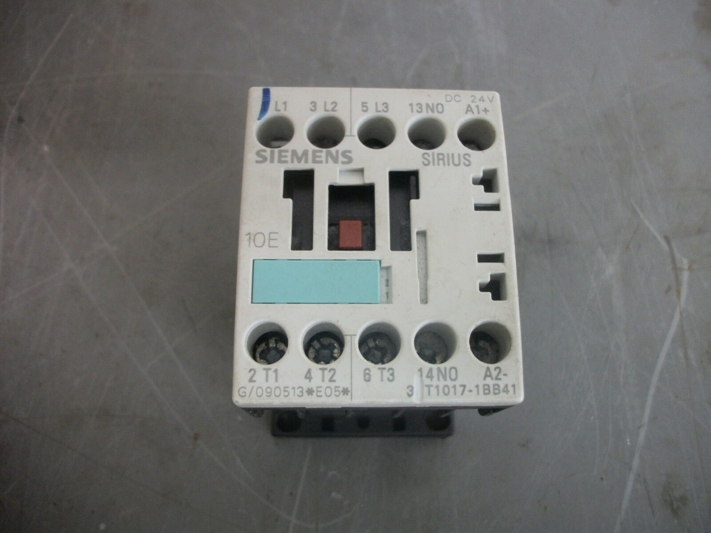 SIEMENS CONTACTOR 3RT1017-1BB41 20AMP 24VCOIL 3PH 600V 10HP