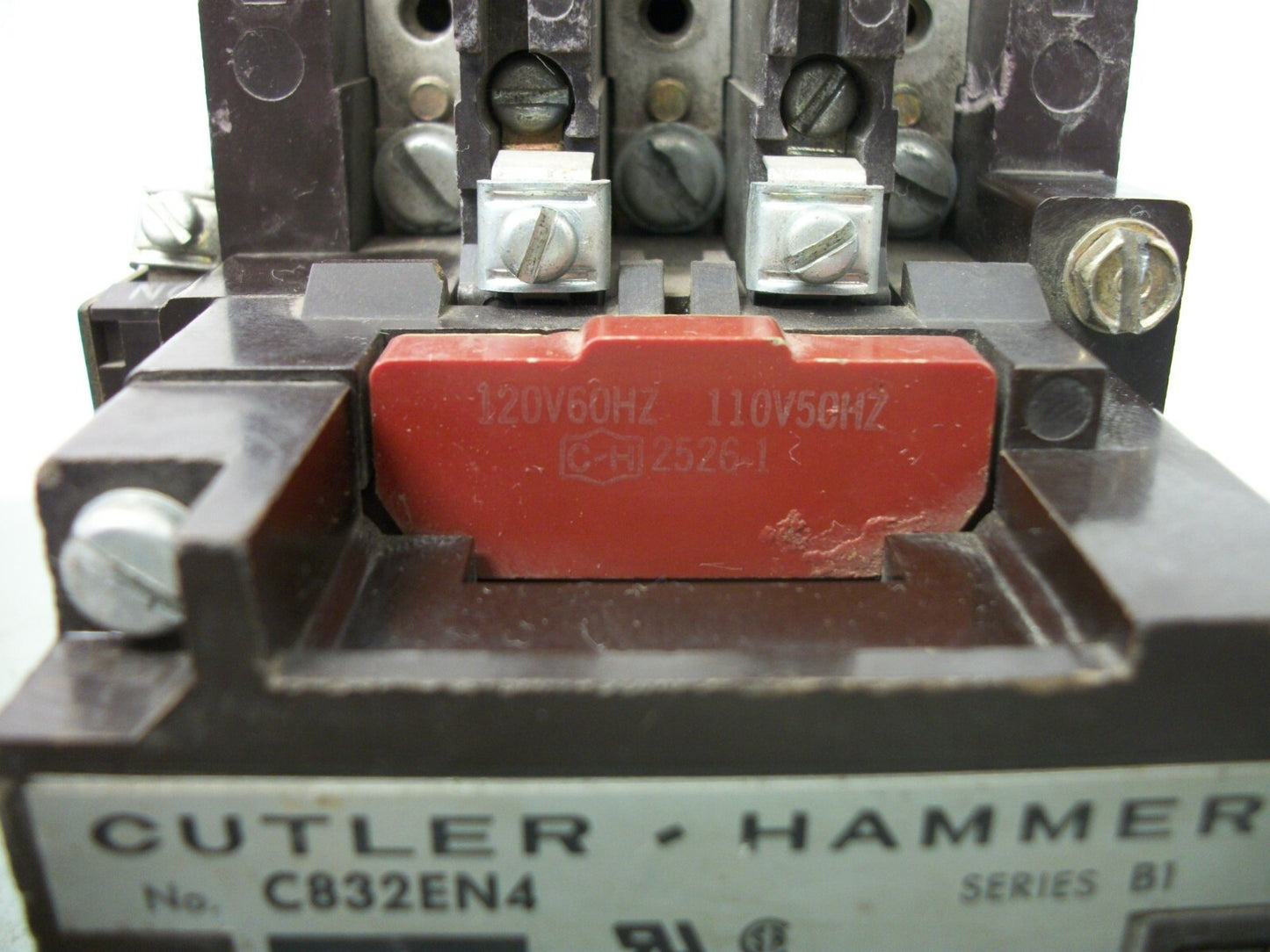 CUTLER-HAMMER 60AMP LIGHTING CONTACTOR C832EN4 120VCOIL