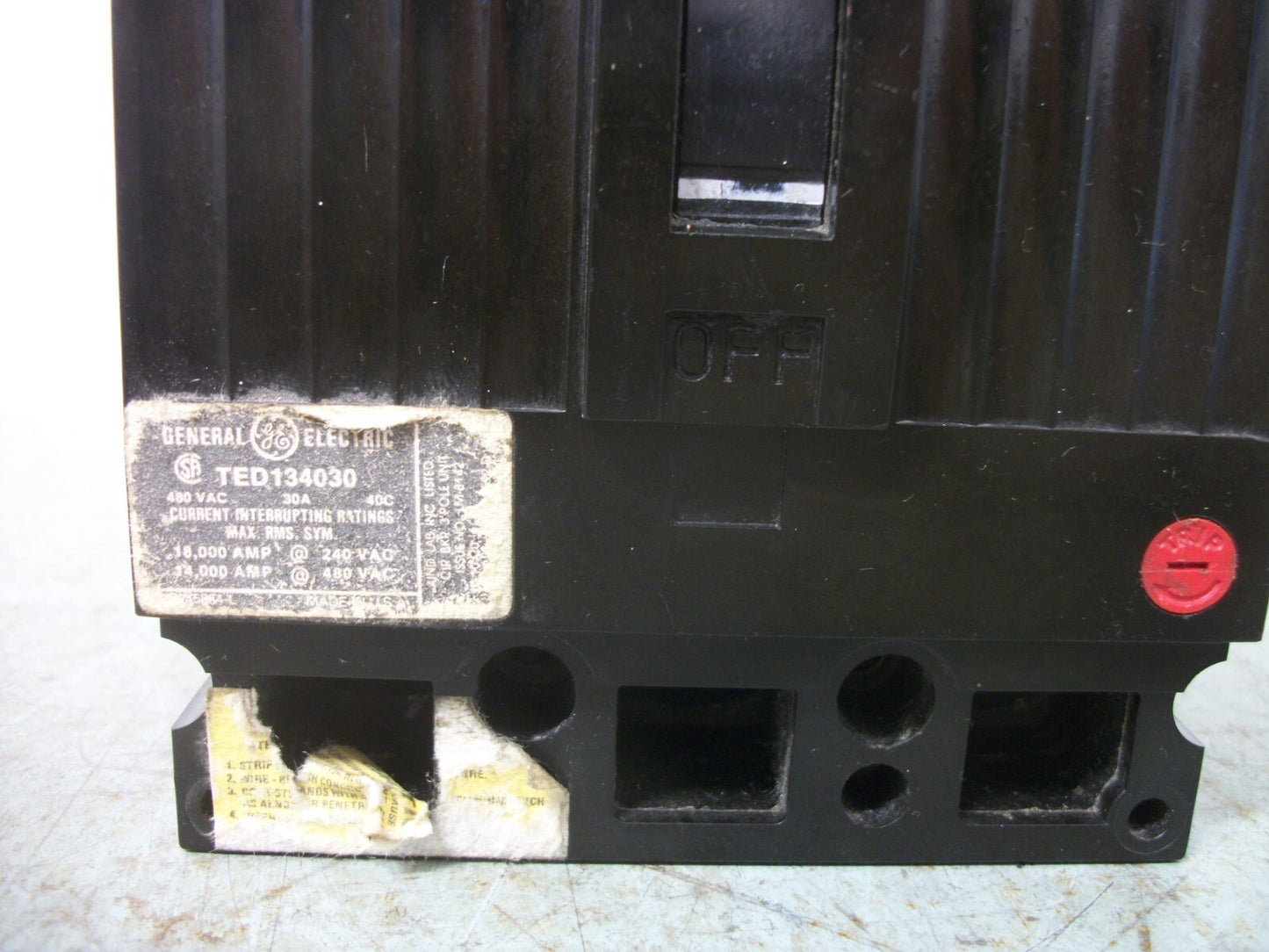 GE TED CIRCUIT BREAKER TED134030 30AMP 480VOLT 3POLE BLACK