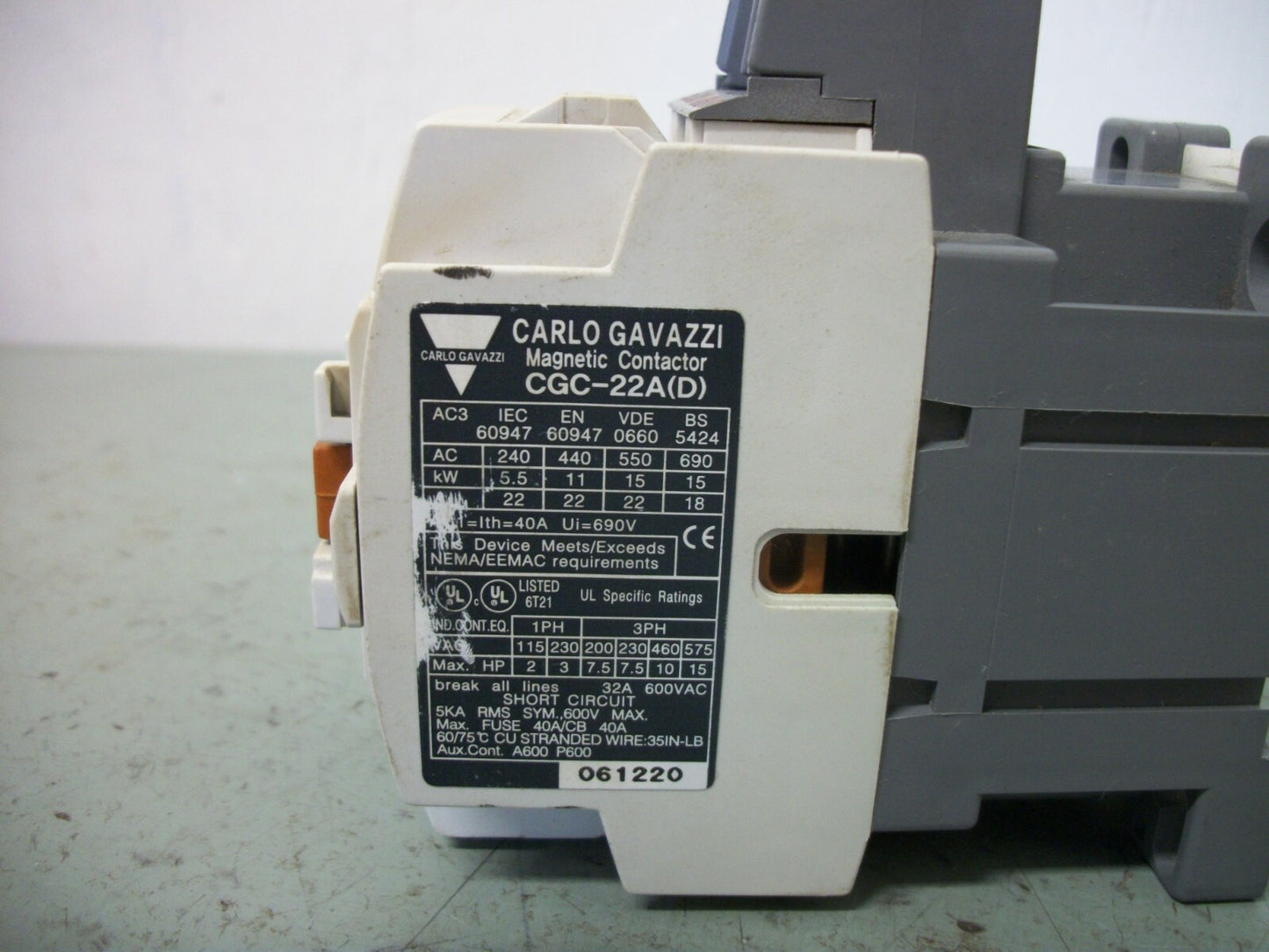 CARLO GAVAZZI CONTACTOR CGC-22A(D) 32AMP 24VCOIL 3PH 600V 15HP