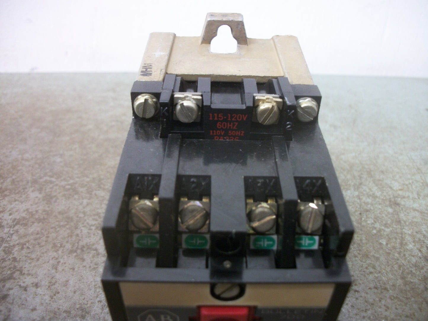 ALLEN-BRADLEY AC CONTROL RELAY 700-PT400A1 120VCOIL