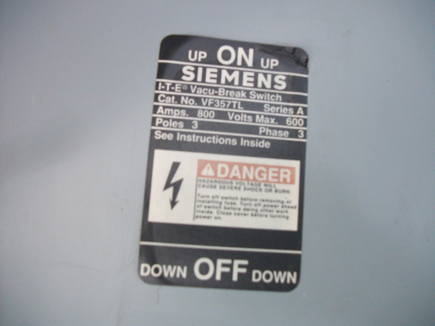 SIEMENS FUSIBLE VACU-BREAK SWITCH VF357TL 800AMP 600VOLT 3POLE