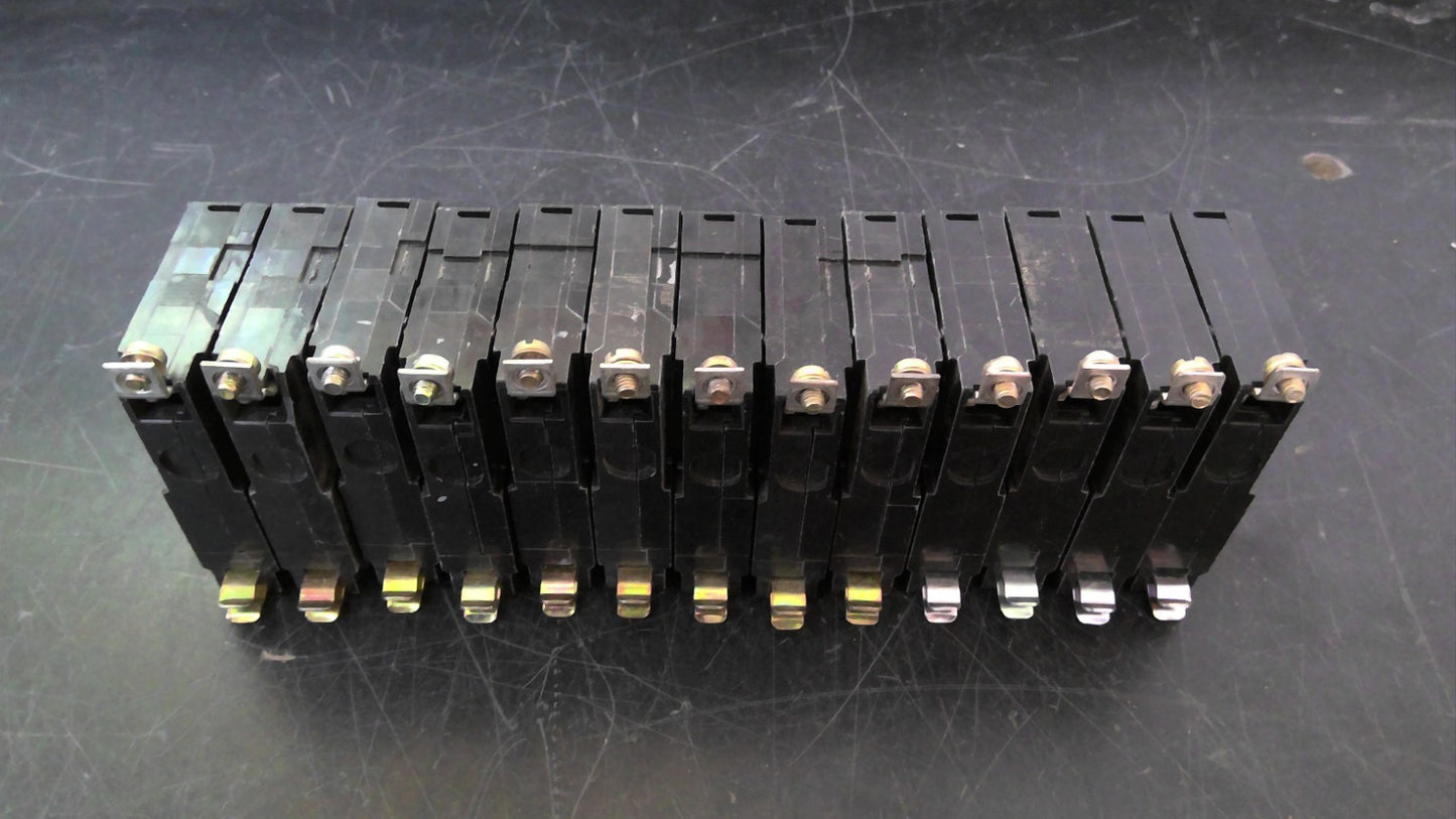 SQUARE D LOT OF 13 QOB CIRCUIT BREAKERS QOB130 30AMP 240VOLT 1POLE