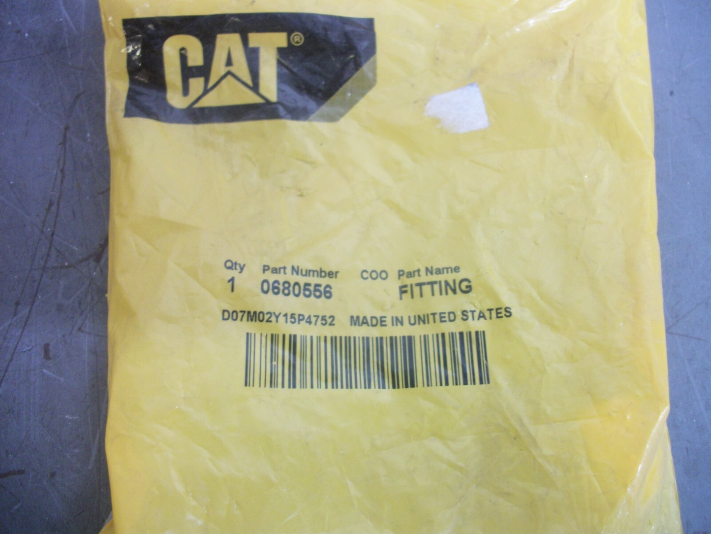 CAT REUSABLE COUPLING FITTING 0680556 NEW