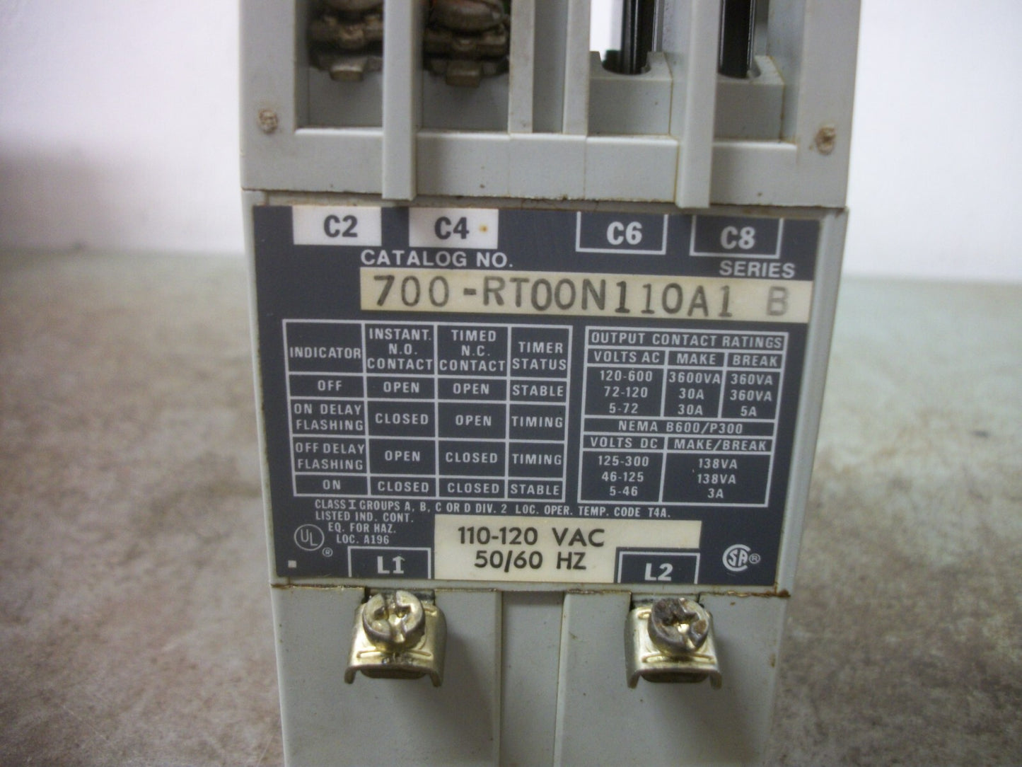 ALLEN-BRADLEY SOLID STATE TIMING RELAY 700-RT00N110A1 120VCOIL