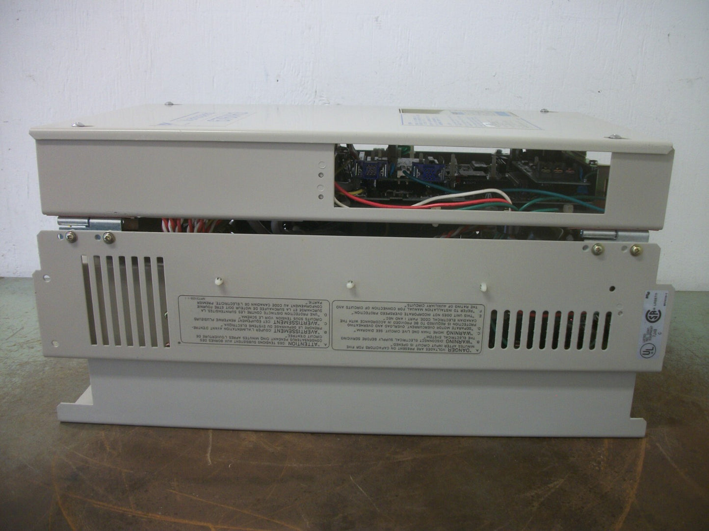 YASKAWA VARISPEED 676VH3 15HP INVERTER DRIVE CIMR-VHS4011 460VOLT 3PH 15KVA