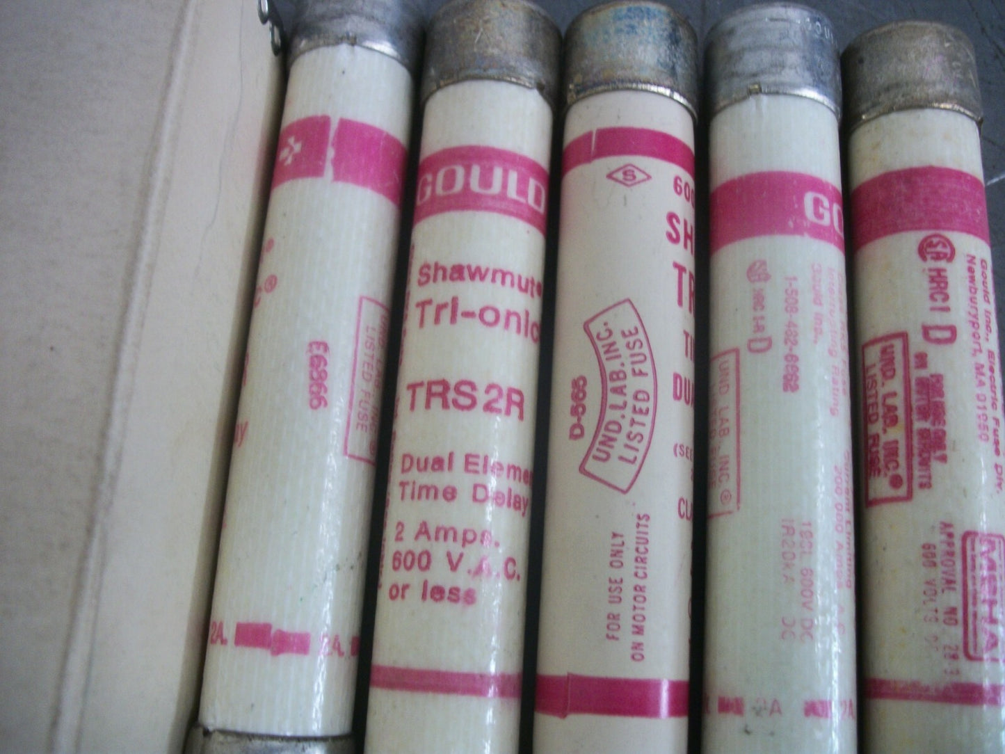 GOULD SHAWMUT BOX OF 5 TRI-ONIC FUSES TRS2R 2AMP 600VOLT NIB