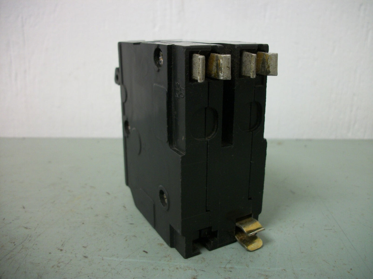 SQUARE D QO CIRCUIT BREAKER QO225 25AMP 240VOLT 2POLE OLD