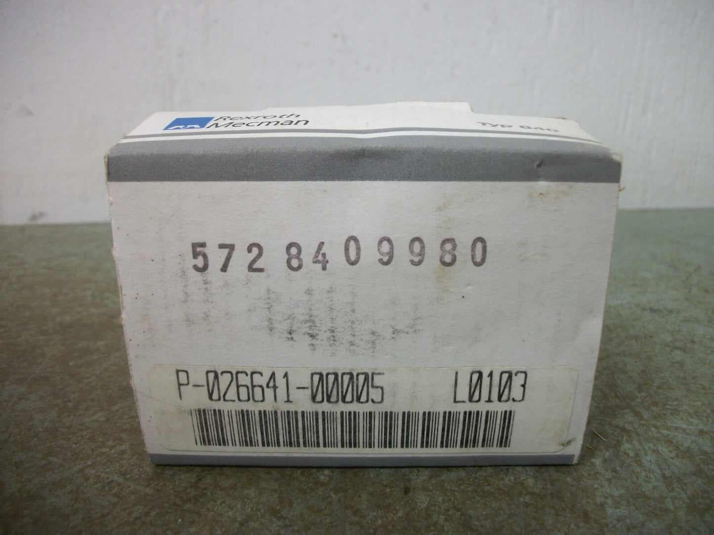 REXROTH PNEUMATIC SOLENOID VALVE P-026641-5 24VCOIL NIB