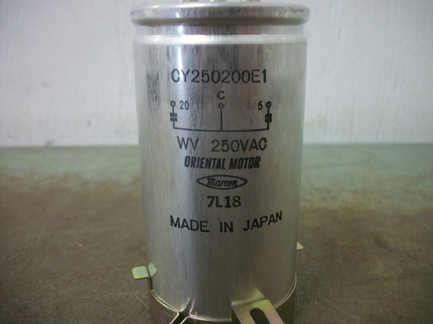 ORIENTAL MOTOR CAPACITOR CY250200E1 250VAC NOB