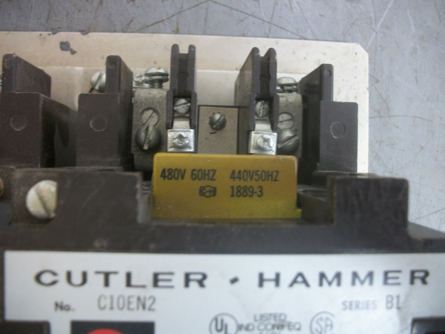 CUTLER-HAMMER SIZE 3 REV MOTOR STARTER C10EN2 90AMP 480VCOIL 1PH 230VOLT 15HP