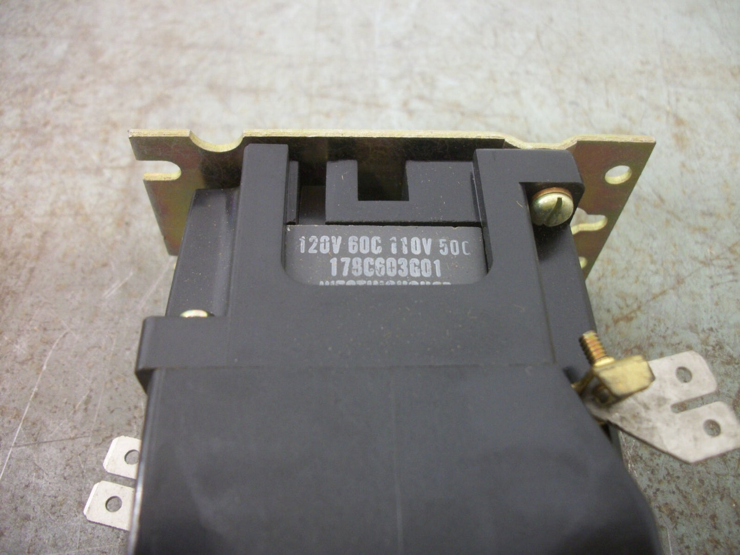 WESTINGHOUSE 765A872G01 INDUSTRIAL CONTROL RELAY BFF62F 120VCOIL 300V 10A NOB