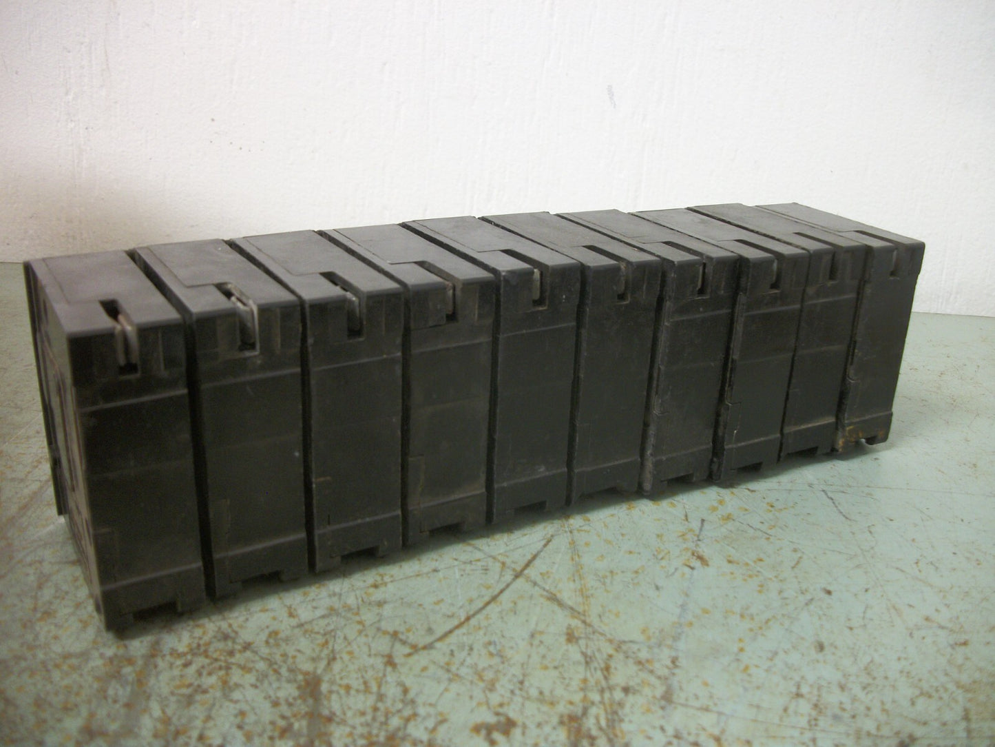 MURRAY LOT OF 10 MP CIRCUIT BREAKERS MP115 15AMP 240VOLT 1POLE