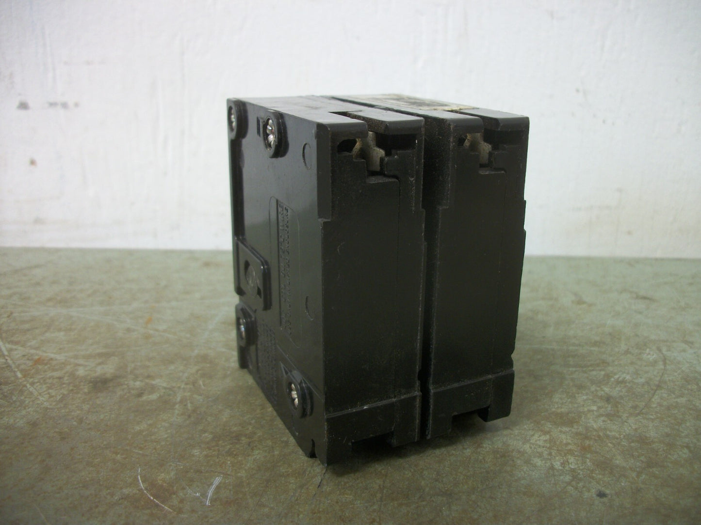 CUTLER-HAMMER BR CIRCUIT BREAKER BR2100 100AMP 240VOLT 2POLE