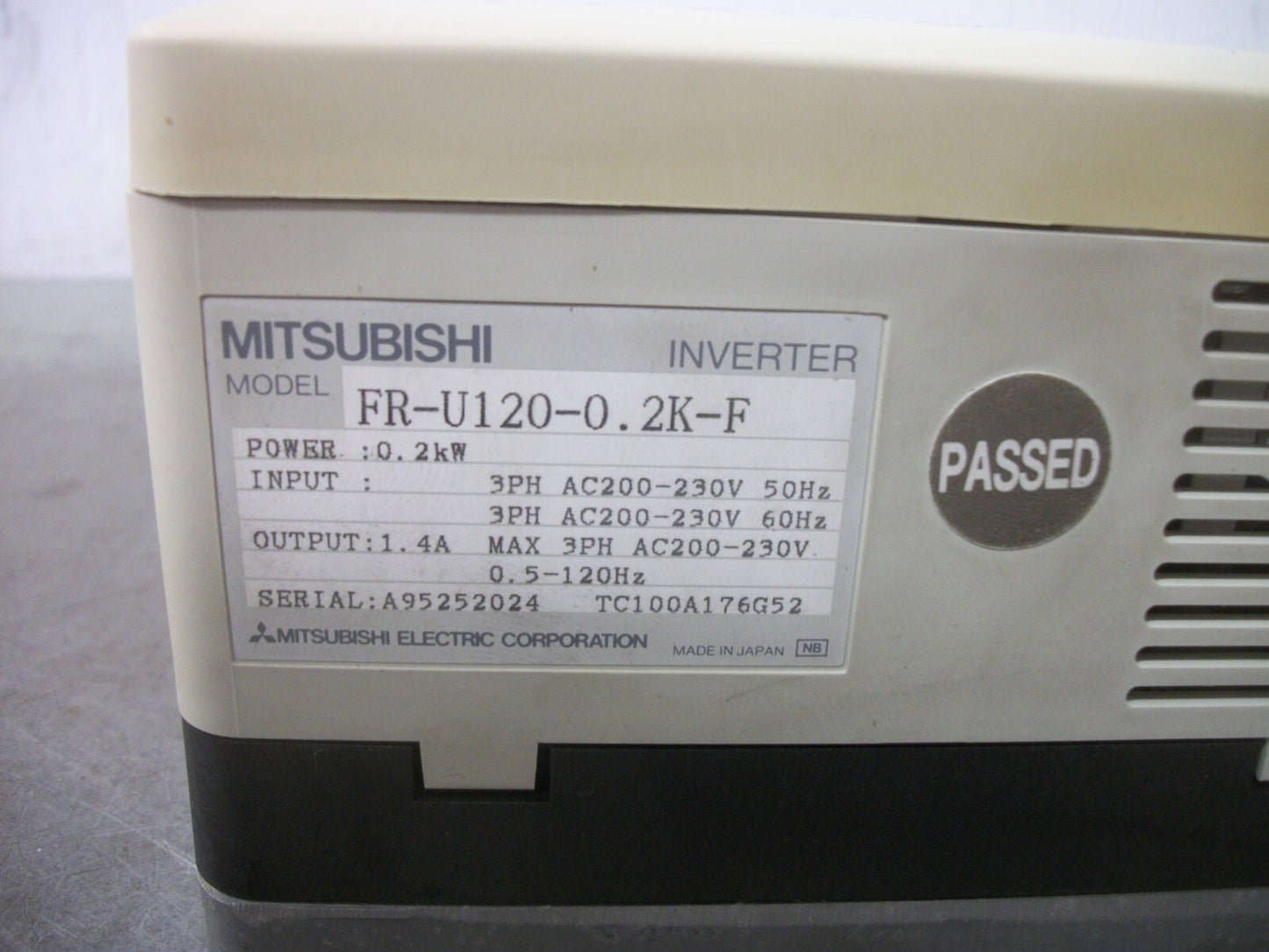 MITSUBISHI FREQROL-U100 0.2KW INVERTER DRIVE FR-U120-0.2K-F 230VOLT 3PH 1.4AMP