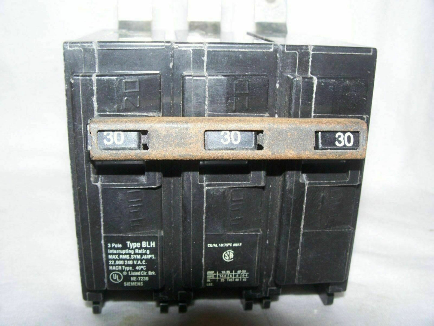 SIEMENS BLH CIRCUIT BREAKER B330H 30AMP 240VOLT 3POLE