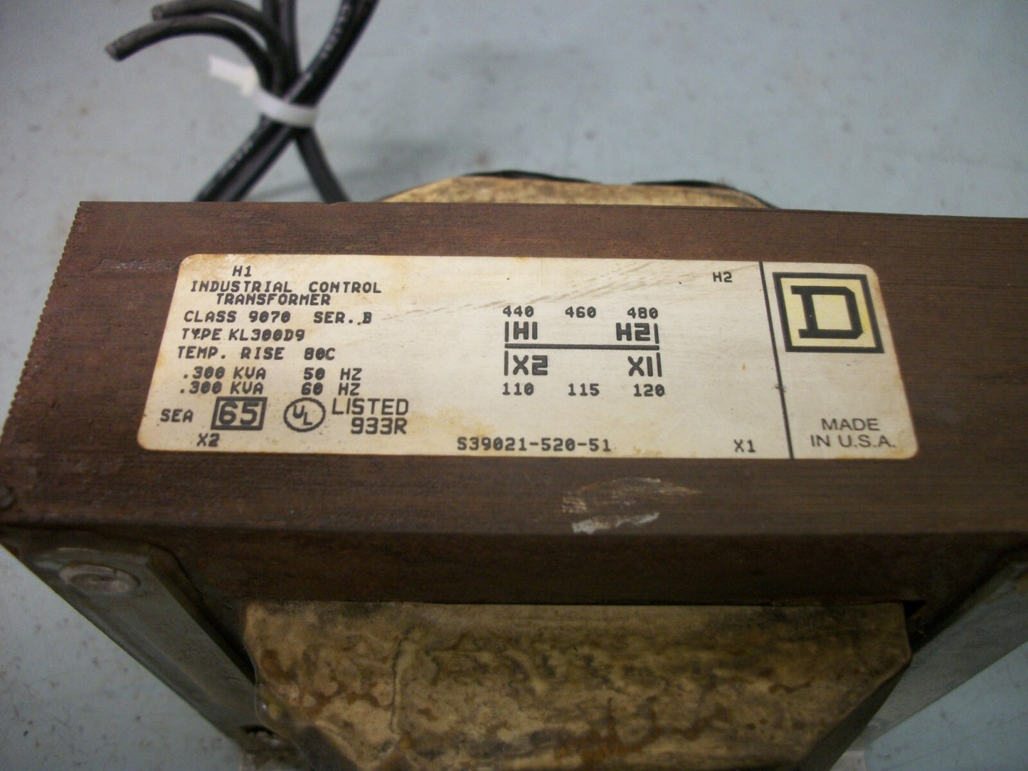 SQUARE D .300KVA 1PH TRANSFORMER 9070KL300D9 HV 440X480 LV 110/120