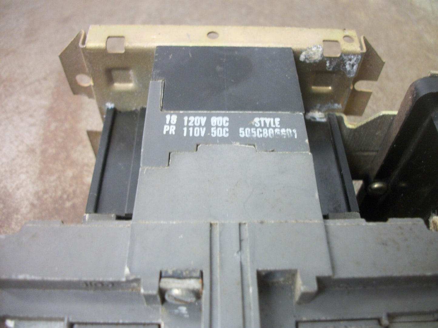 WESTINGHOUSE SIZE 2 MOTOR STARTER A200M2CAC 120VCOIL 3PH 600V 25HP