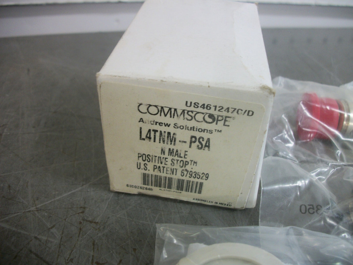 ANDREW SOLUTIONS COMMSCOPE N MALE POSITIVE STOP COMMECTOR L4TNM-PSA NIB