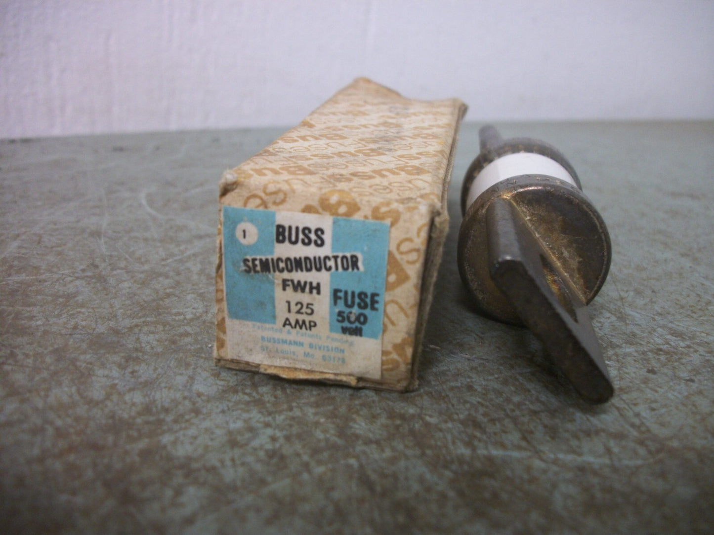 BUSSMANN SEMICONDUCTOR FUSE FWH125 125AMP 500VOLT NIB