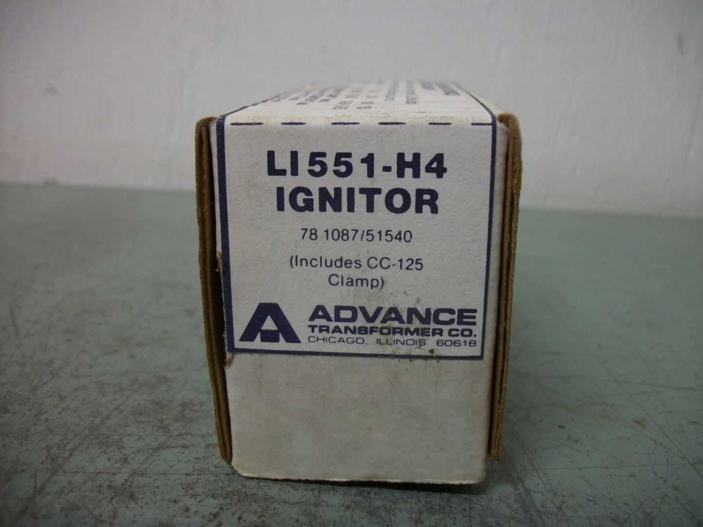 ADVANCE BALLAST LAMP IGNITOR LI551-H4 NIB