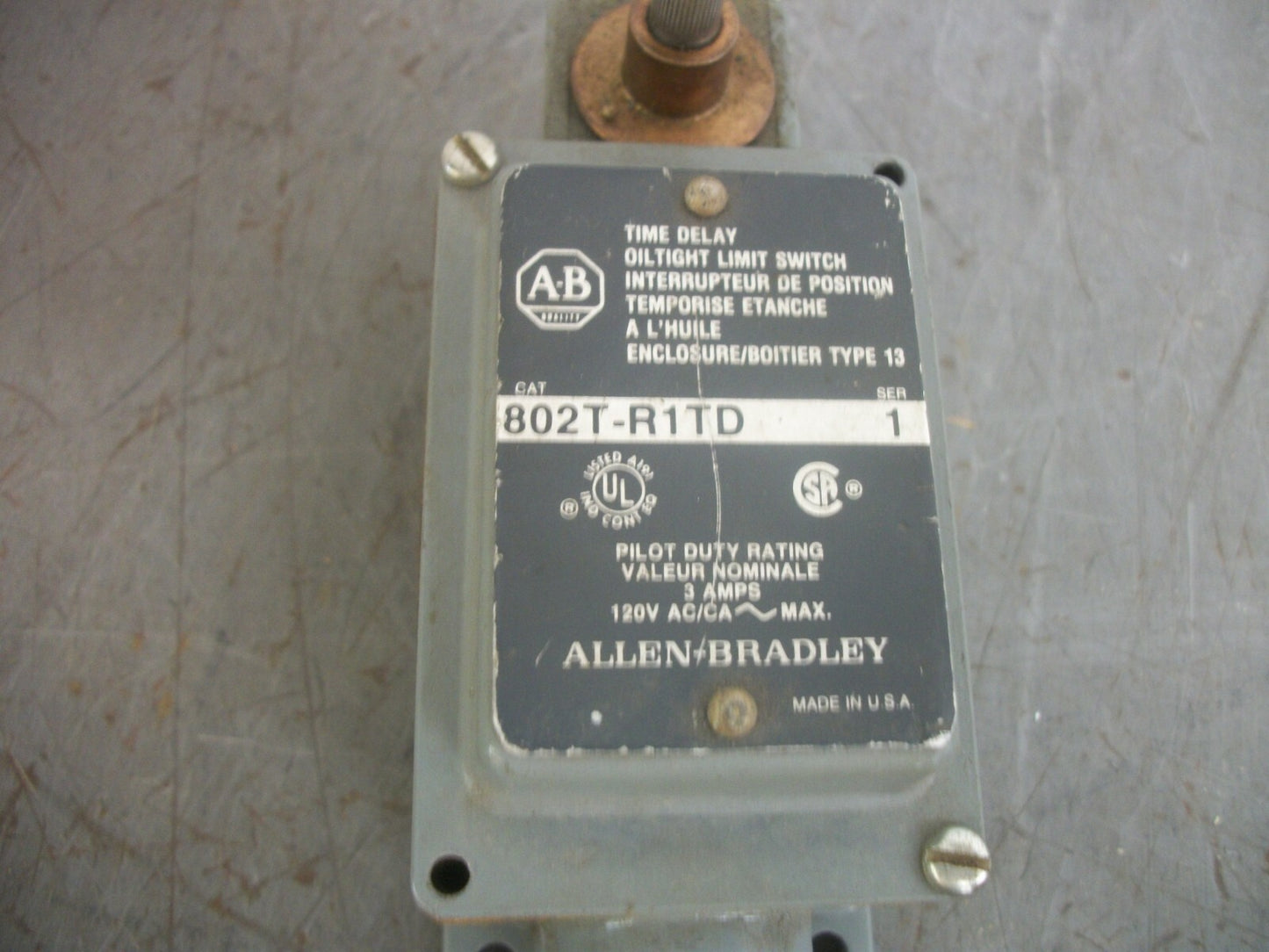 ALLEN-BRADLEY OILTIGHT LIMIT SWITCH 802T-R1TD