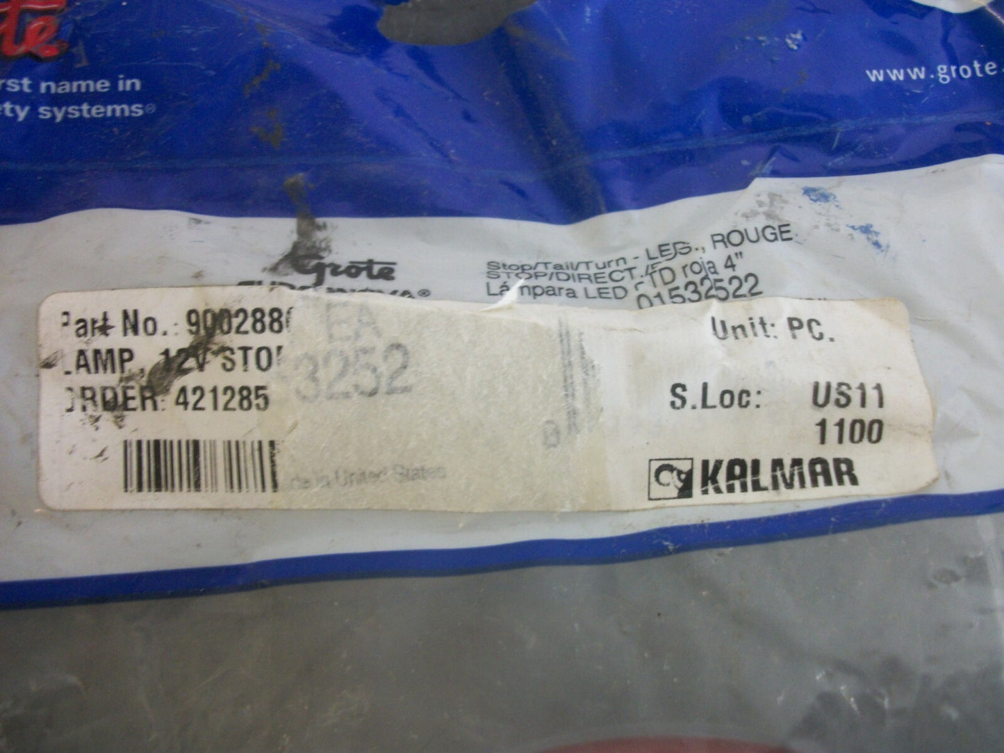 GROTE KALMAR 12VOLT STOP TAIL LIGHT 90028867 NEW