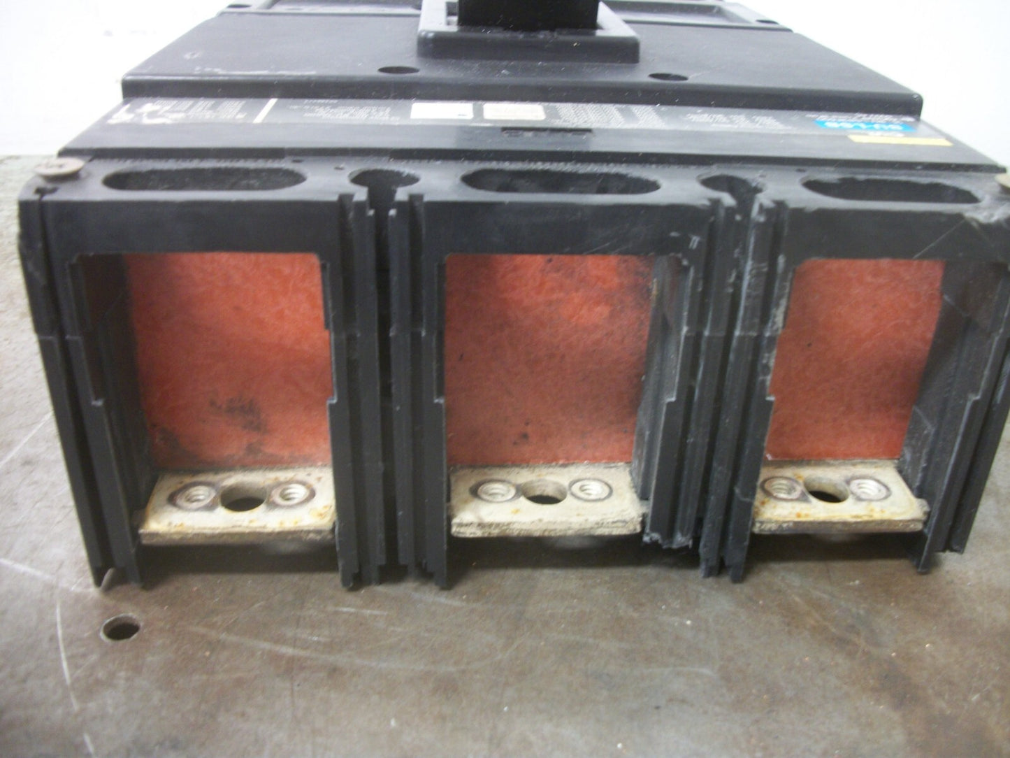 FUJI BU-LSB CIRCUIT BREAKER BU-LSB3F600 600AMP 600VOLT 3POLE W/600A TRIP CHIPPED