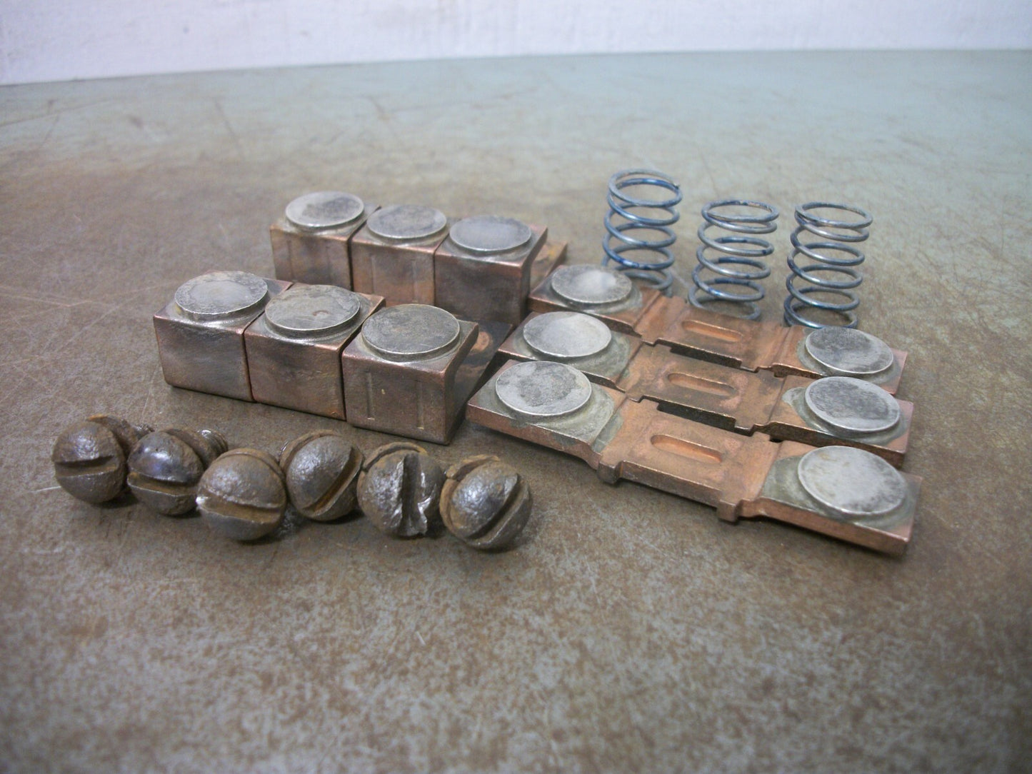 CUTLER-HAMMER SIZE 4 3POLE CONTACT KIT 6-36-2