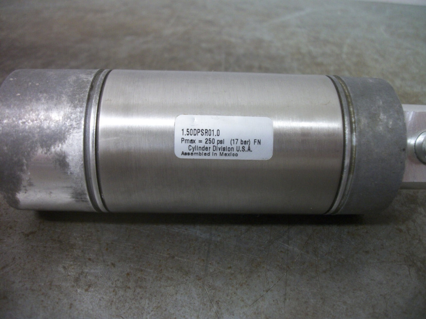 PARKER PNEUMATIC CYLINDER 1.50DPSR01.0 250PSI 17BAR NEW