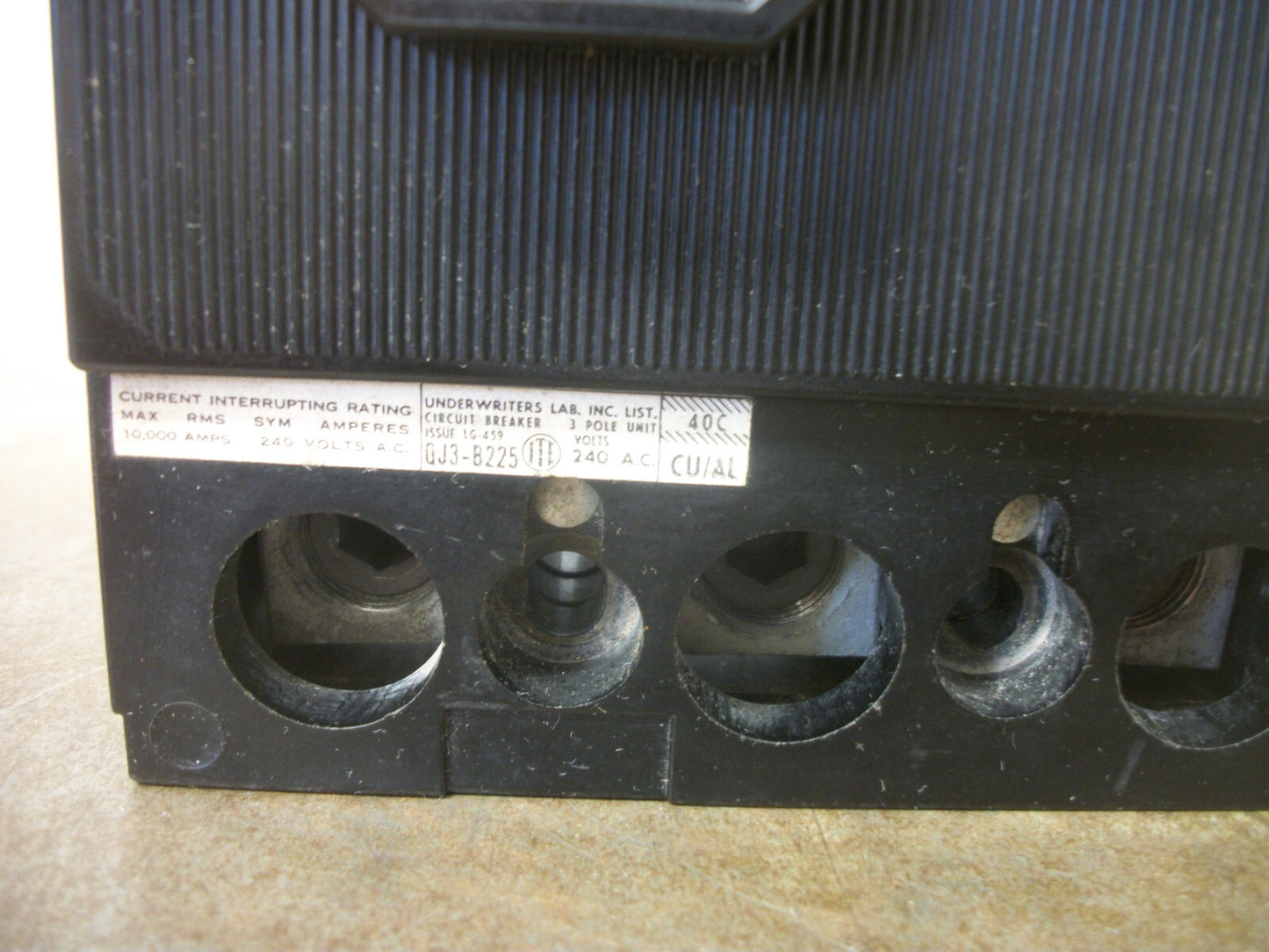 SIEMENS QJ CIRCUIT BREAKER QJ3B225 225AMP 240VOLT 3POLE