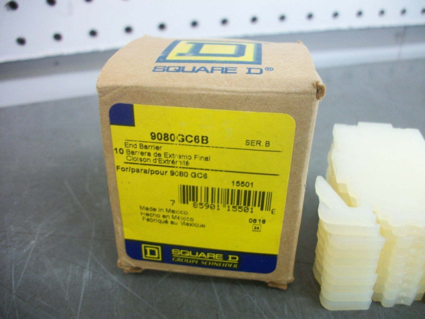 SQUARE D BOX OF 10 END BARRIERS 9080GC6B NIB