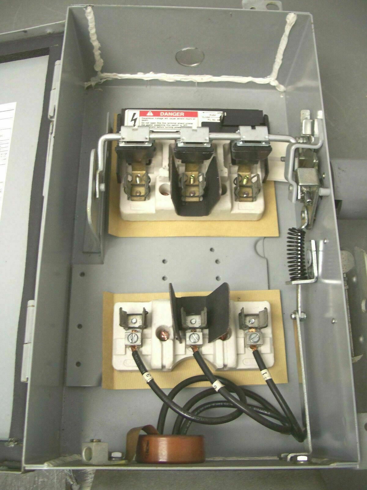 SIEMENS DISCONNECT TYPE 12 F351HCH 30AMP 600VOLT 3POLE FUSIBLE