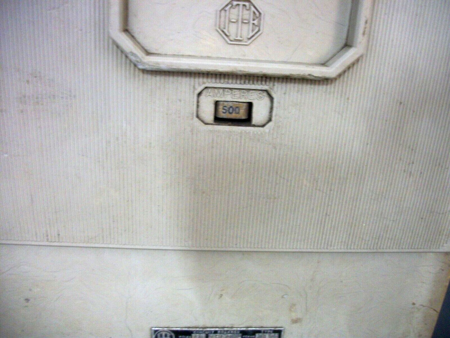 SIEMENS ITE HLM CIRCUIT BREAKER HM3F800 800AMP 600VOLT 3POLE W/500A TRIP