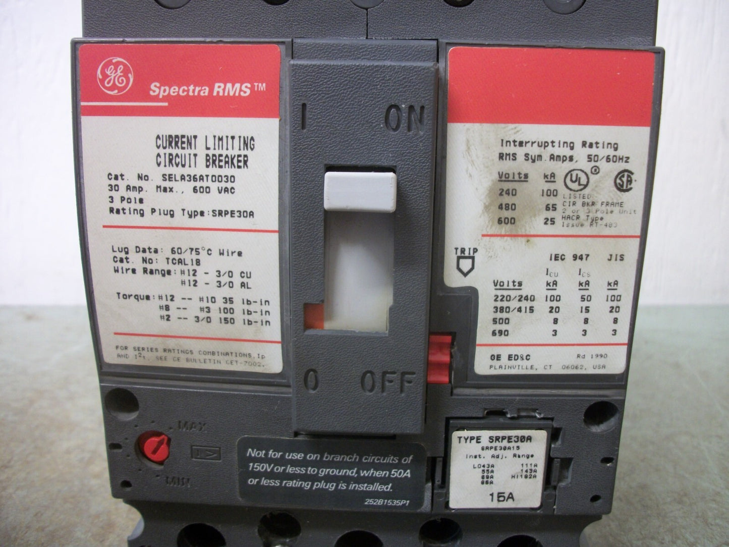 GE SPECTRA SELA CIRCUIT BREAKER SELA36AT0030 30AMP 600VOLT 3POLE W/15A TRIP