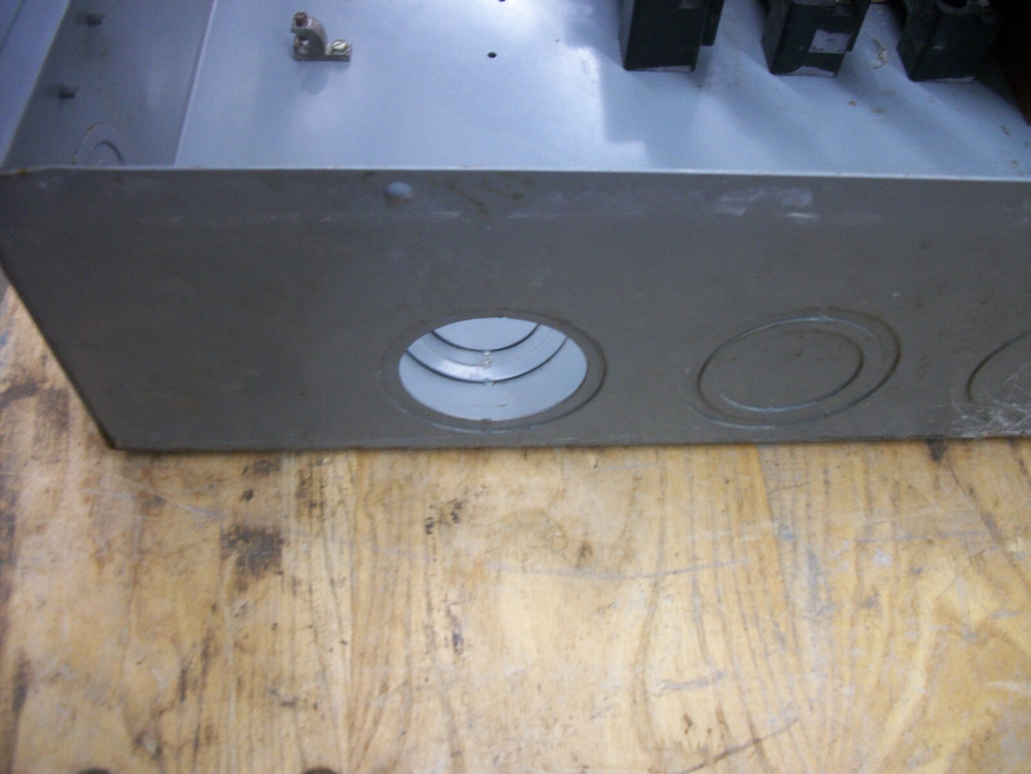 SIEMENS DOUBLE THROW DISCONNECT TYPE 1 NF354DTK 200AMP 600VOLT 3POLE NON-FUSIBLE