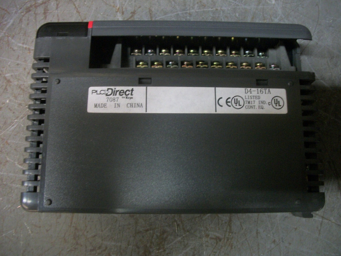 KOYO PLC DIRECT 16-PT 110-120VAC OUTPUT MODULE D4-16TA
