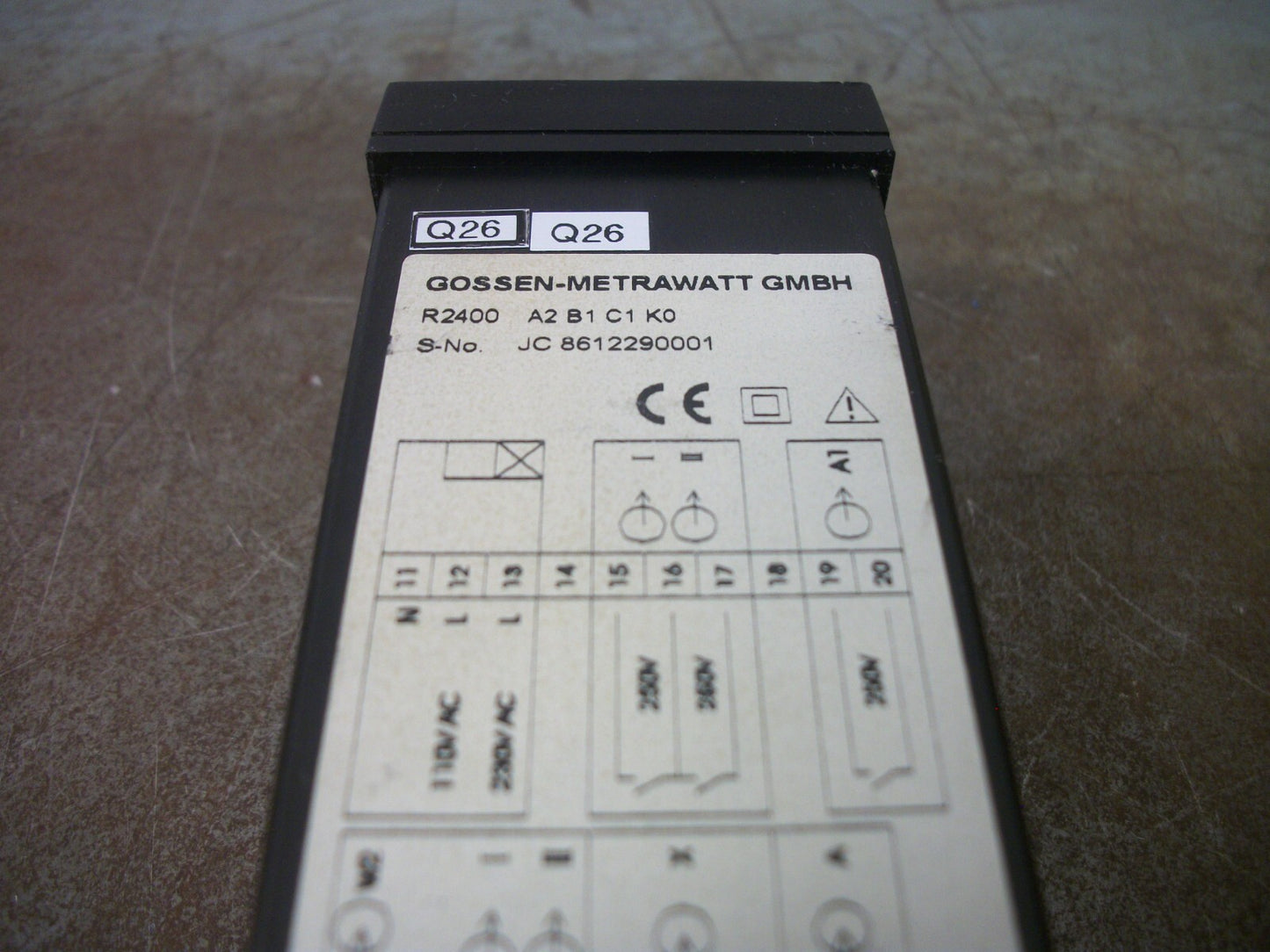 GOSSEN-METRAWATT R2400 DIGITAL GMBH TEMPERATURE CONTROLLER R2400 A2 B1 C1 K0