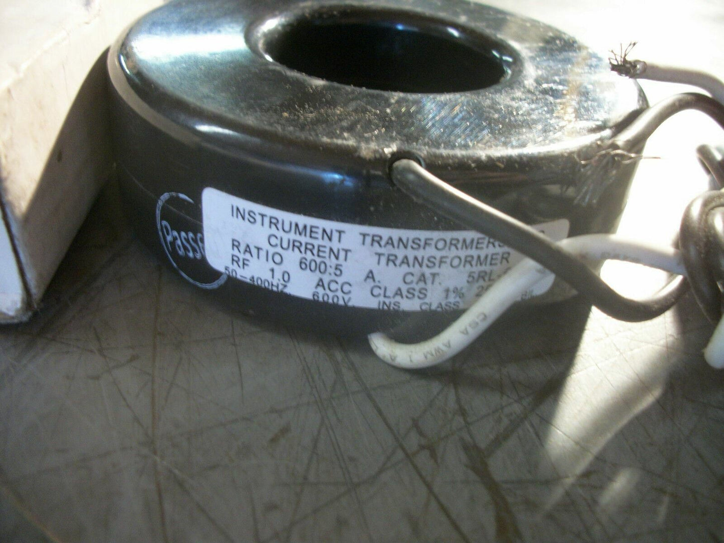 INSTRUMENT 25VA 600:5 RATIO CURRENT TRANSFORMER 5RL-601 NIB