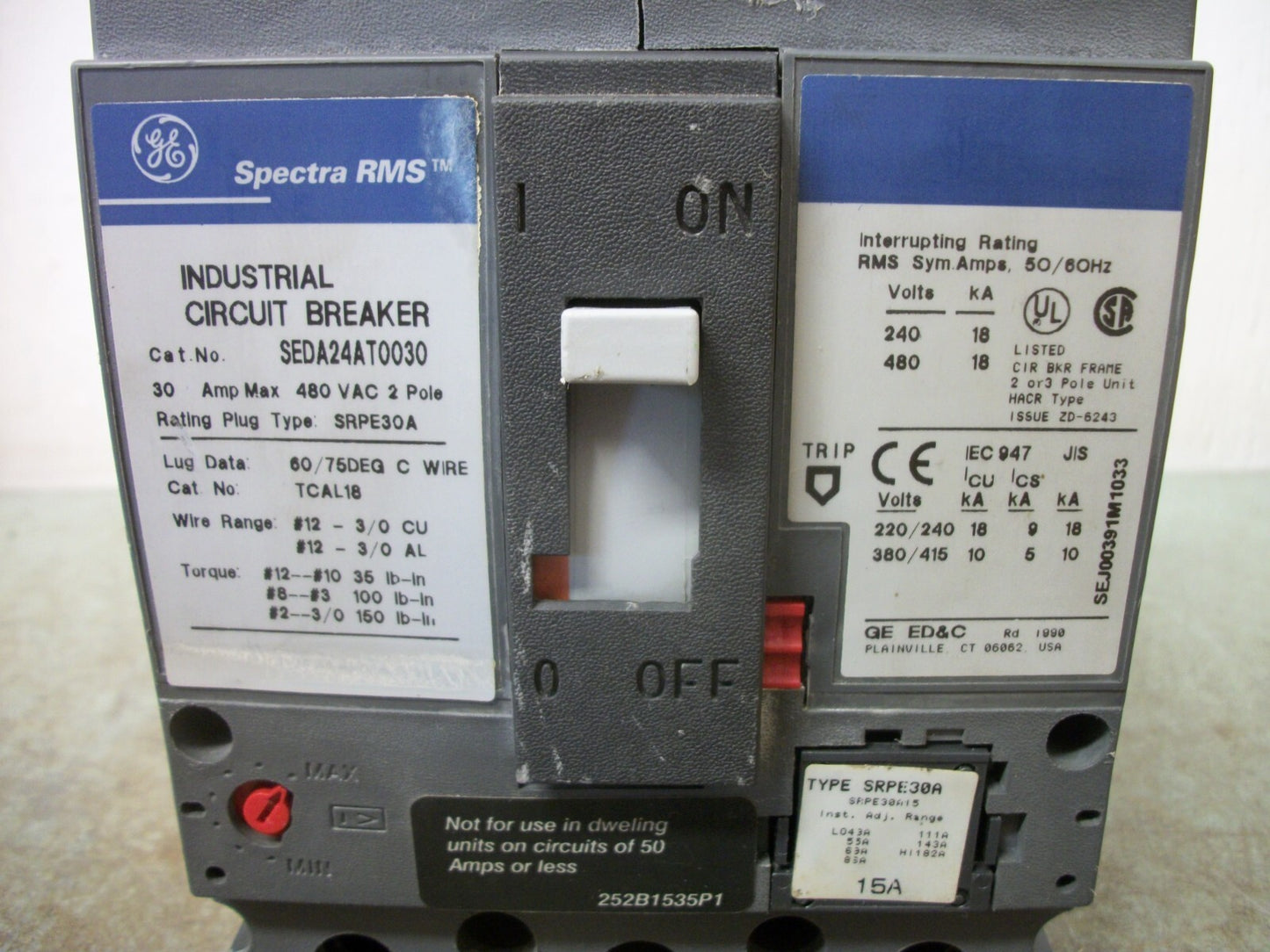 GE SPECTRA SEDA CIRCUIT BREAKER SEDA24AT0030 30AMP 480VOLT 2POLE W/15A TRIP
