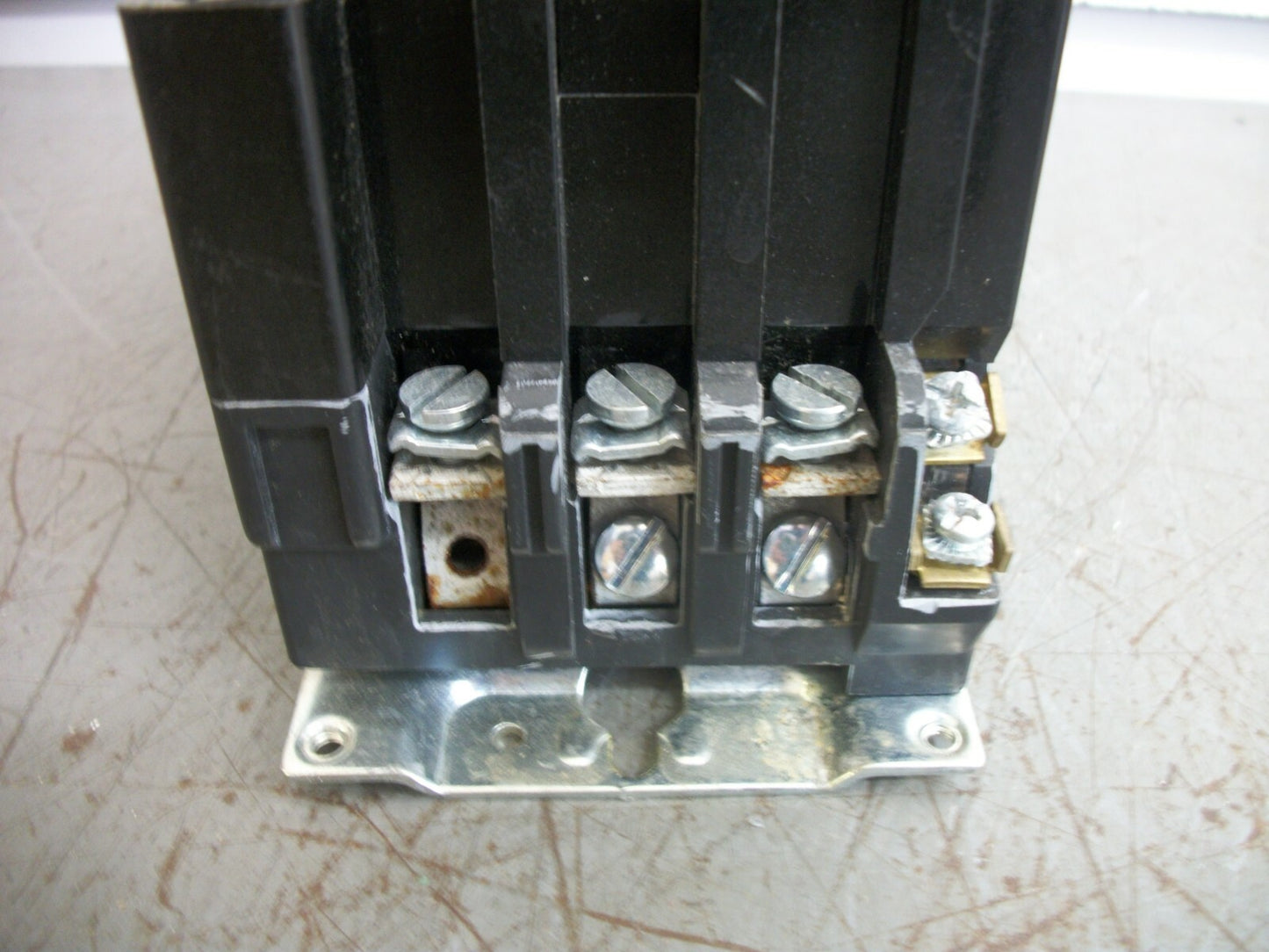 SQUARE D SIZE 0 MOTOR STARTER 8536SBO2H31S 120VCOIL 3PH 600V 5HP W/ML NOB